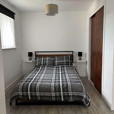 Lovely One Bed, Open Plan Studio Apartment. Culloden Dış mekan fotoğraf