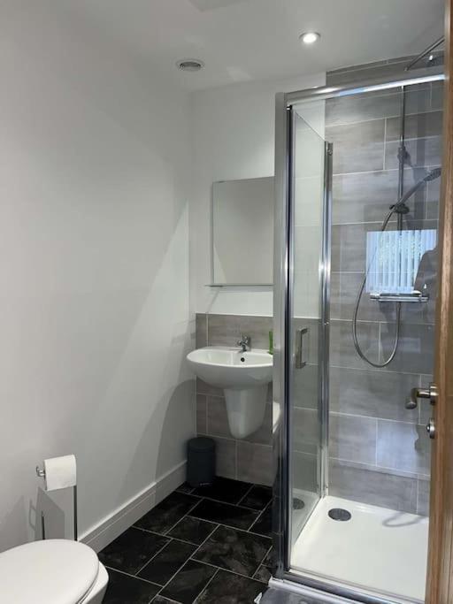 Lovely One Bed, Open Plan Studio Apartment. Culloden Dış mekan fotoğraf